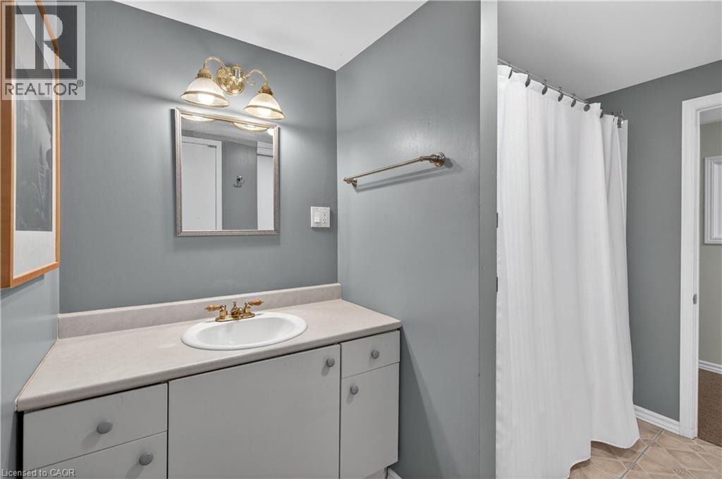 2348 Greenbank Trail, Burlington, Ontario  L7P 3S8 - Photo 19 - 40819165