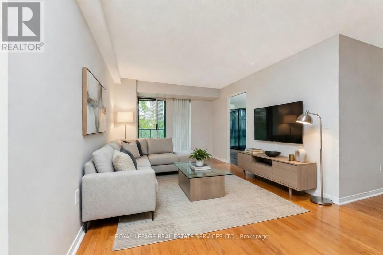 311 - 17 Michael Power Place, Toronto, Ontario  M9A 5G5 - Photo 4 - W12994478