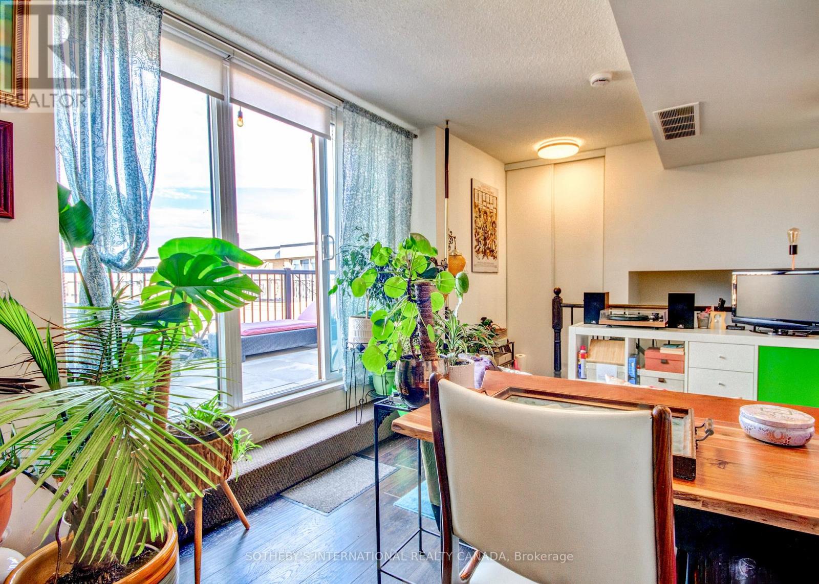 219 - 7 Foundry Avenue, Toronto, Ontario  M6H 0B7 - Photo 17 - W12994486