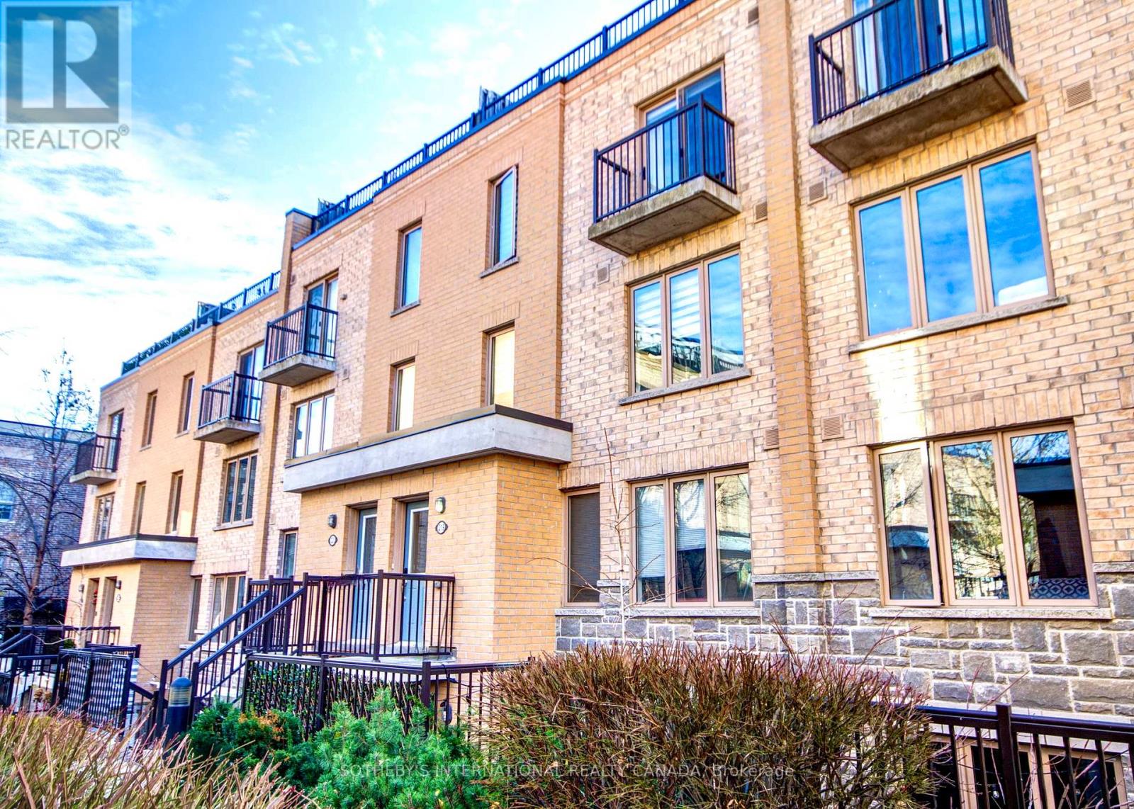 219 - 7 Foundry Avenue, Toronto, Ontario  M6H 0B7 - Photo 2 - W12994486