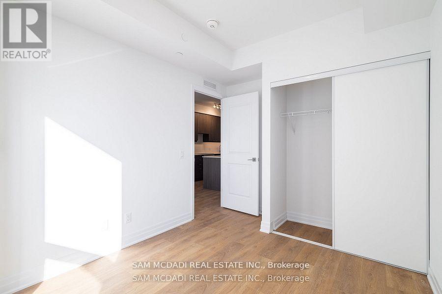 2709 - 30 Elm Drive, Mississauga, Ontario  L5B 0N6 - Photo 11 - W12994492