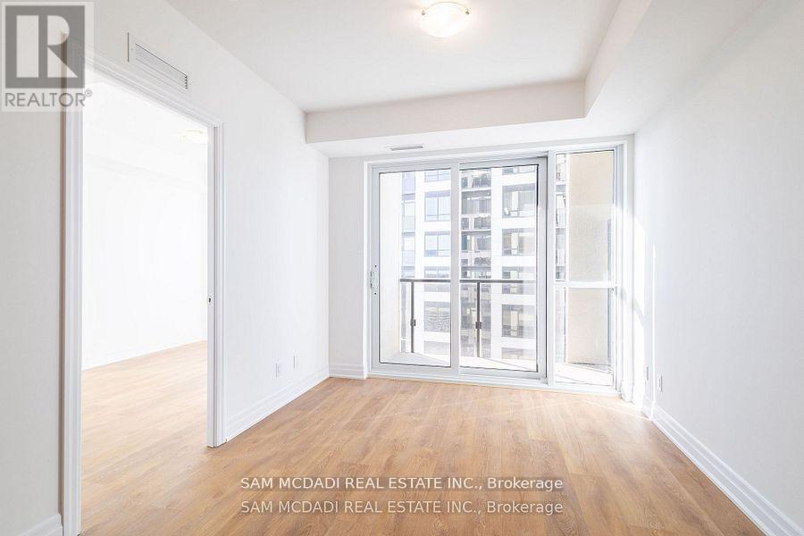 2709 - 30 Elm Drive, Mississauga, Ontario  L5B 0N6 - Photo 5 - W12994492