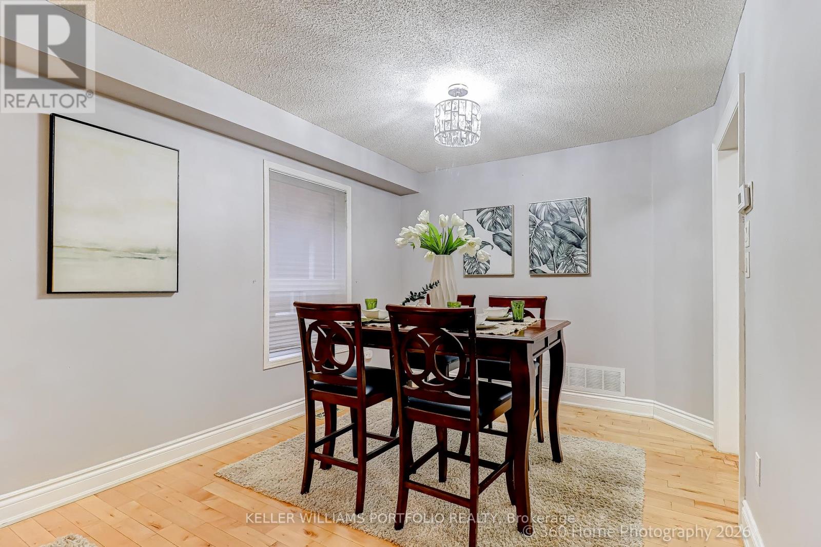 45 Olympia Crescent, Brampton, Ontario  L6X 4W2 - Photo 4 - W12994494