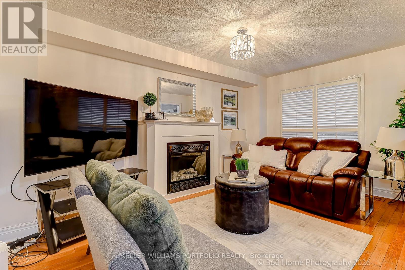 45 Olympia Crescent, Brampton, Ontario  L6X 4W2 - Photo 7 - W12994494