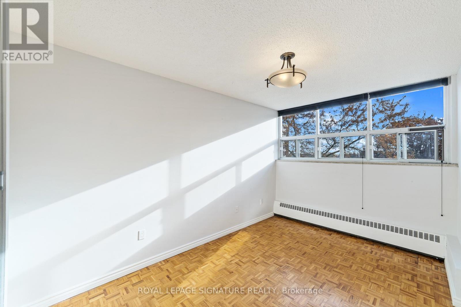 503 - 212 Kerr Street, Oakville, Ontario  L6K 3B1 - Photo 18 - W12994536