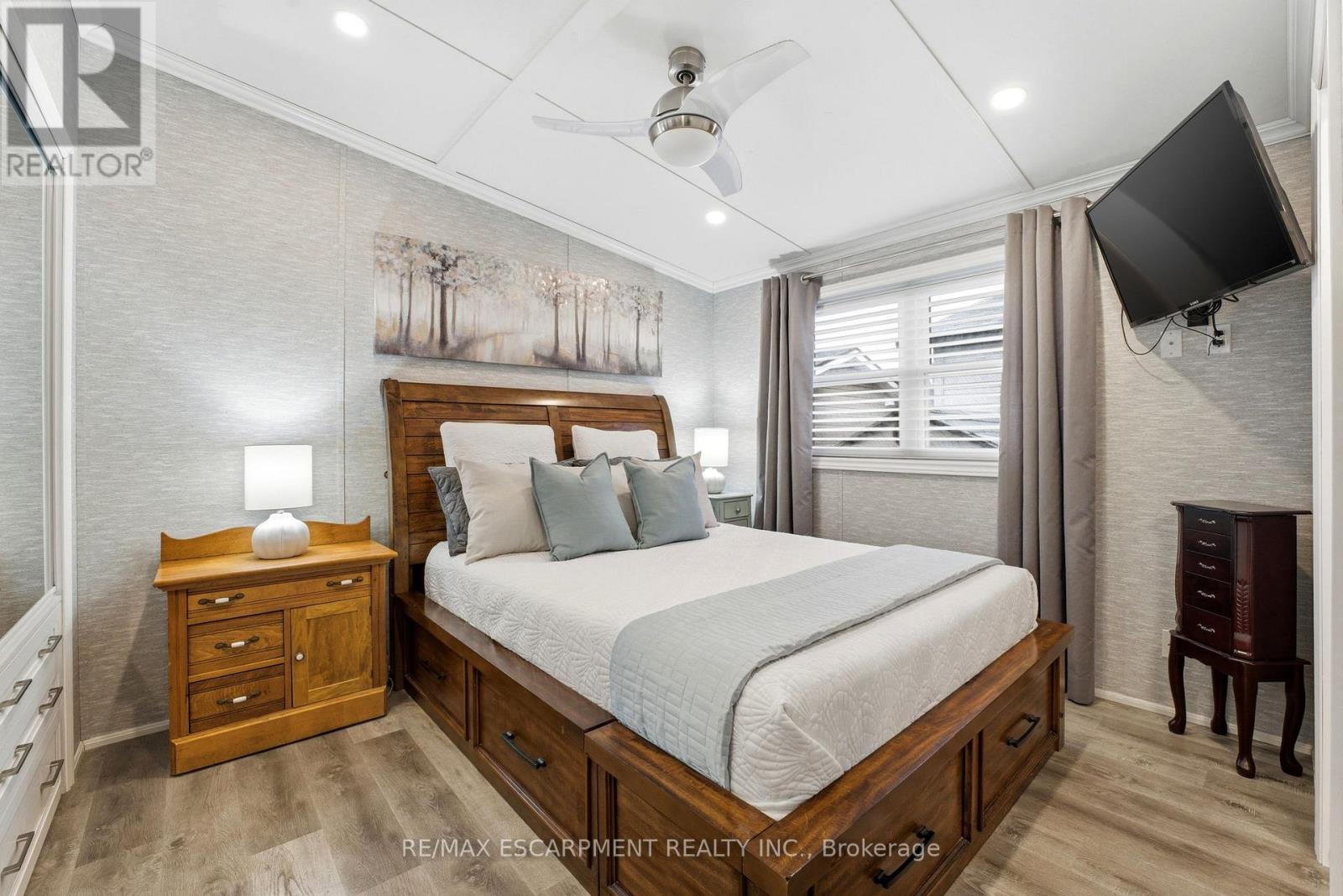 30 Ash Street - 4449 Milburough Line, Burlington, Ontario  L7P 0C5 - Photo 15 - W12994554