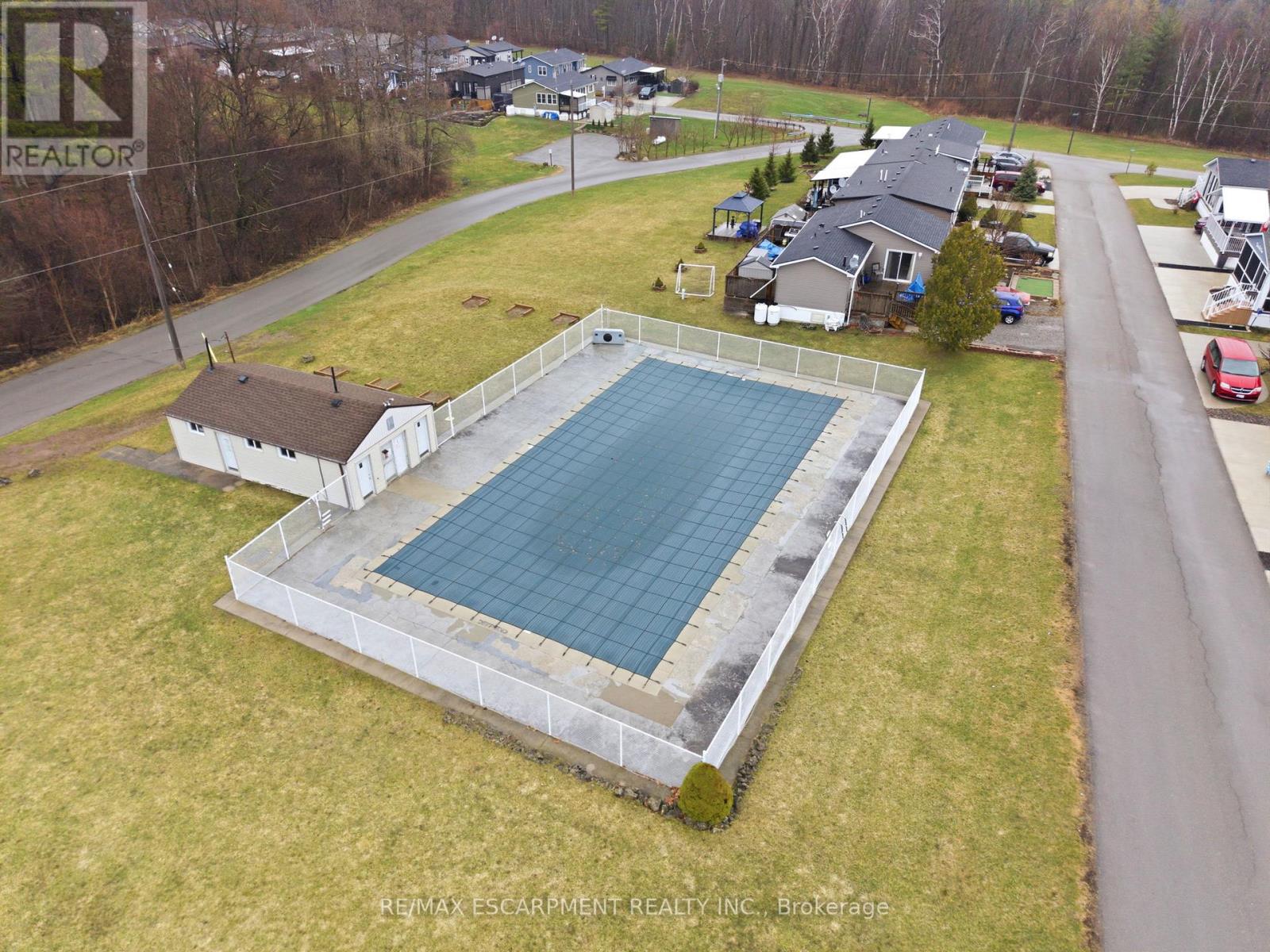 30 Ash Street - 4449 Milburough Line, Burlington, Ontario  L7P 0C5 - Photo 25 - W12994554