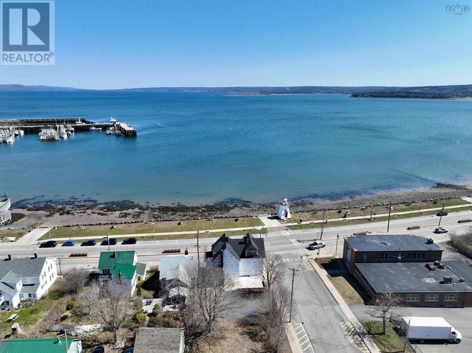 9 Water Street, Digby, Nova Scotia  B0V 1A0 - Photo 2 - 202607290