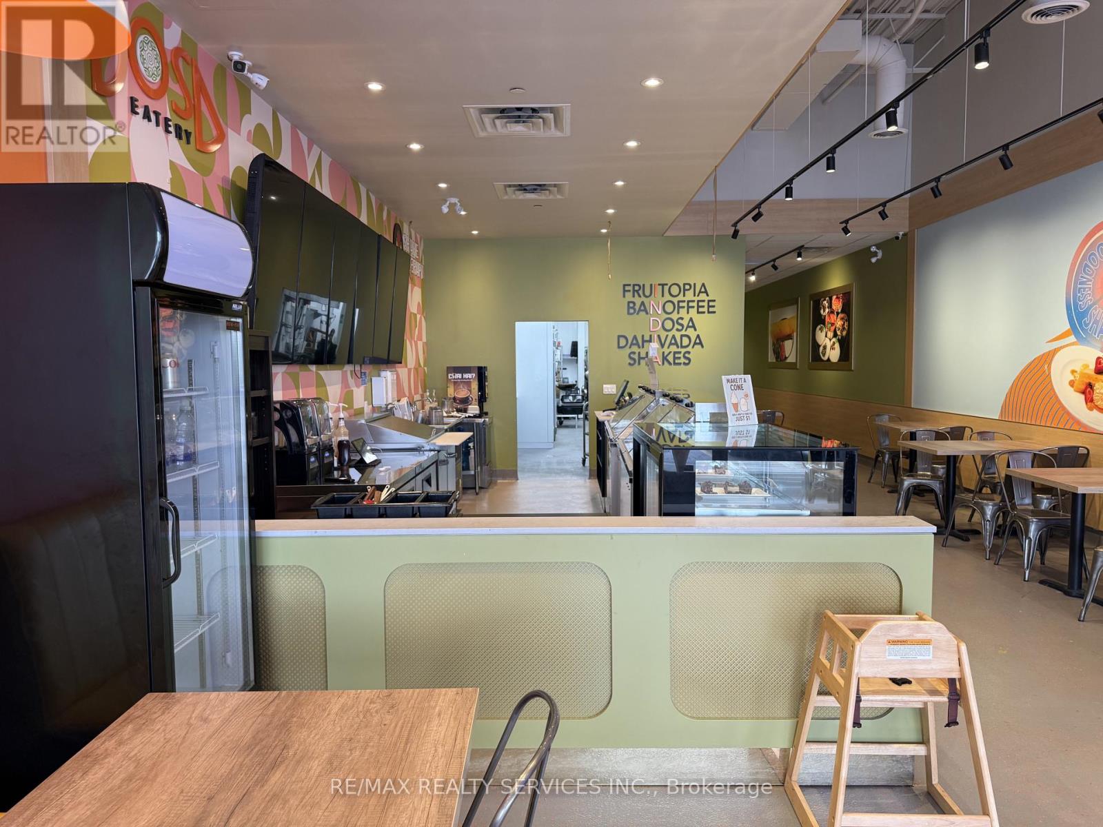 5 - 589 Fairway Road S, Kitchener, Ontario  N2C 1X4 - Photo 5 - X12994474