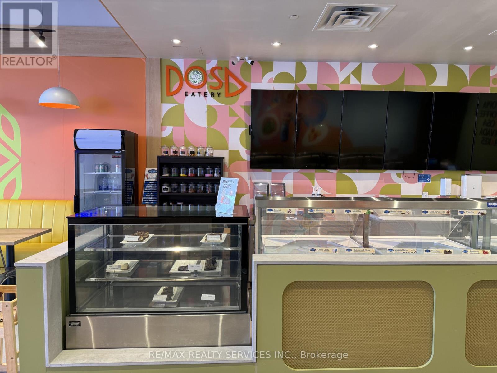 5 - 589 Fairway Road S, Kitchener, Ontario  N2C 1X4 - Photo 7 - X12994474