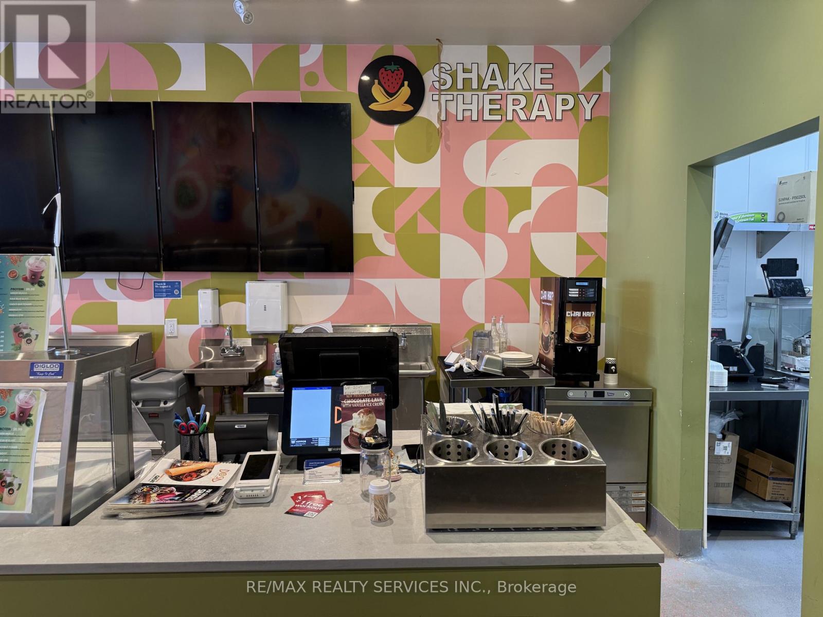 5 - 589 Fairway Road S, Kitchener, Ontario  N2C 1X4 - Photo 8 - X12994474