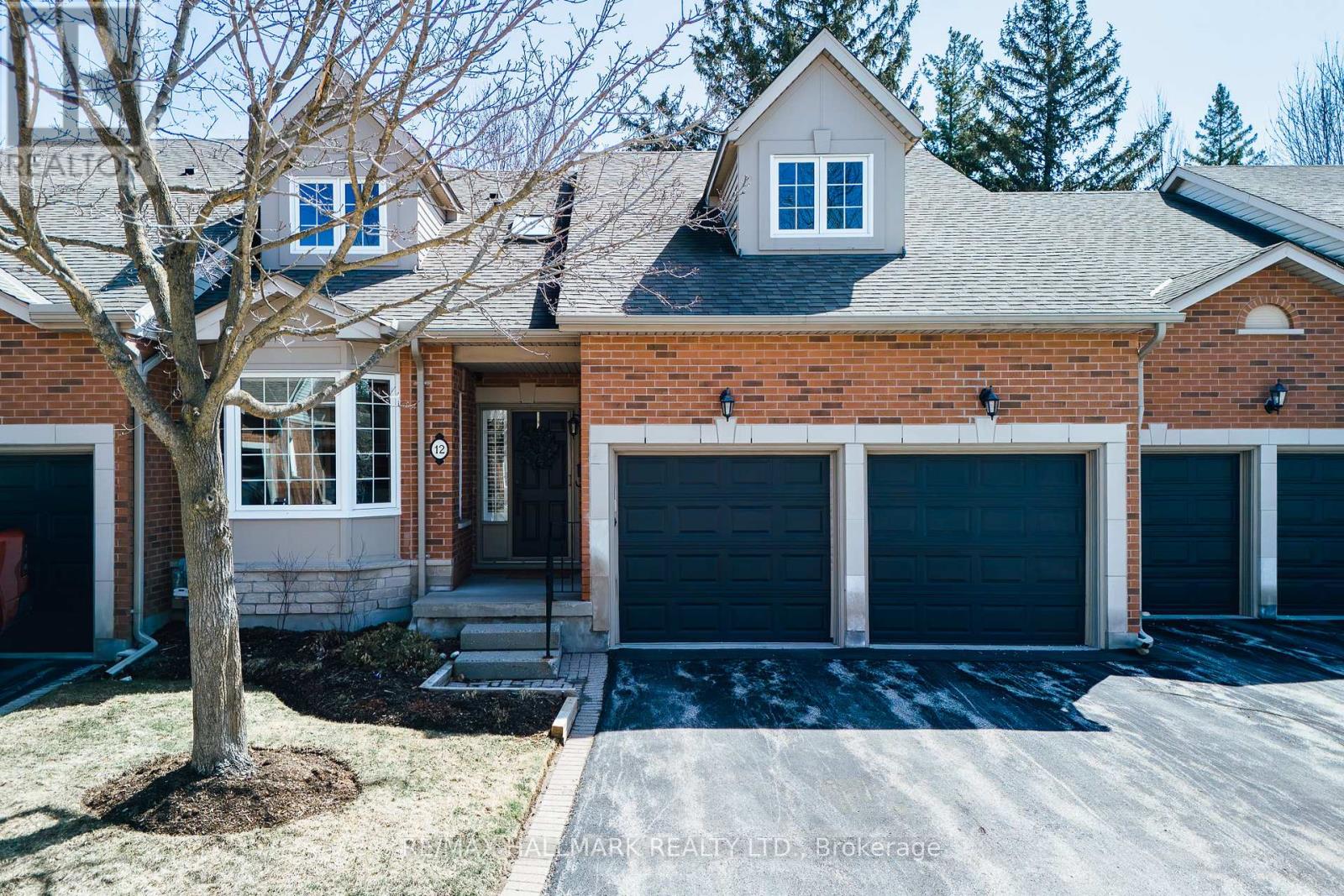 12 FAIRWAY LANE, Guelph, Ontario