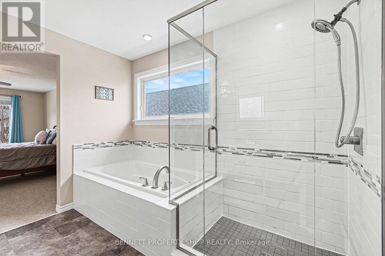 146 Tapadero Avenue, Ottawa, Ontario K2V 0A7 - Photo 20 - X12973498