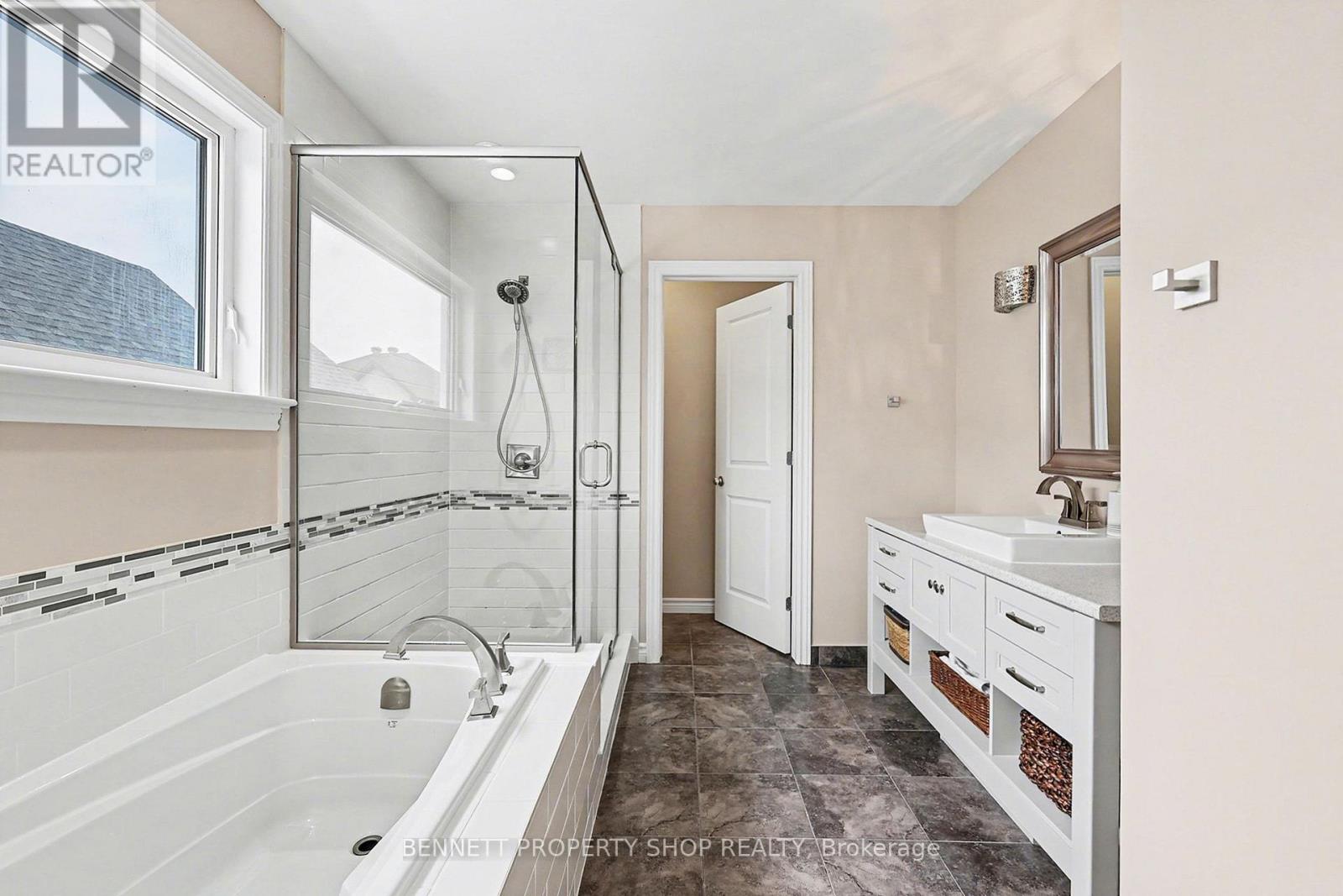 146 Tapadero Avenue, Ottawa, Ontario K2V 0A7 - Photo 19 - X12973498