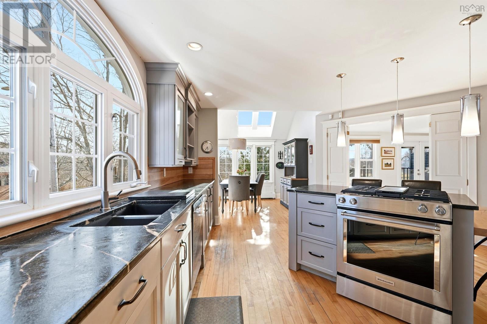 1638 Beech Street, Halifax, Nova Scotia  B3H 4B4 - Photo 16 - 202607295