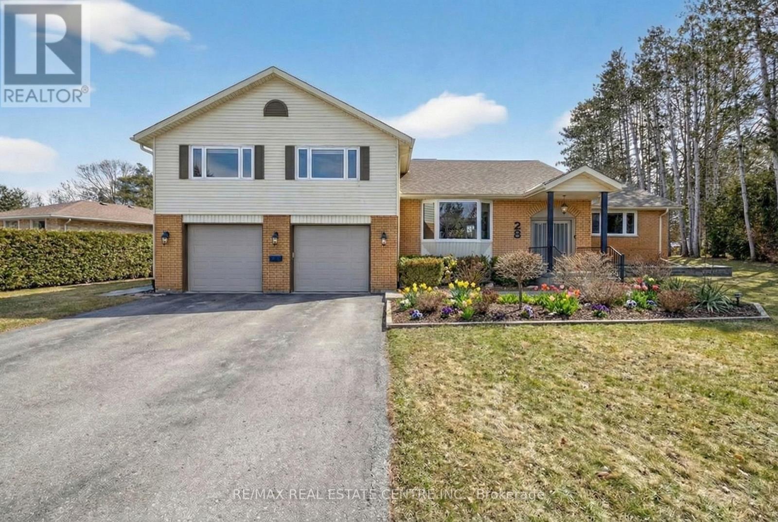 28 STARRVIEW CRESCENT, Orangeville, Ontario