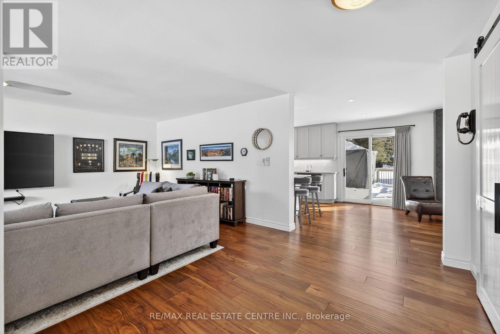 28 Starrview Crescent, Orangeville, Ontario  L9W 3B1 - Photo 6 - W12940182