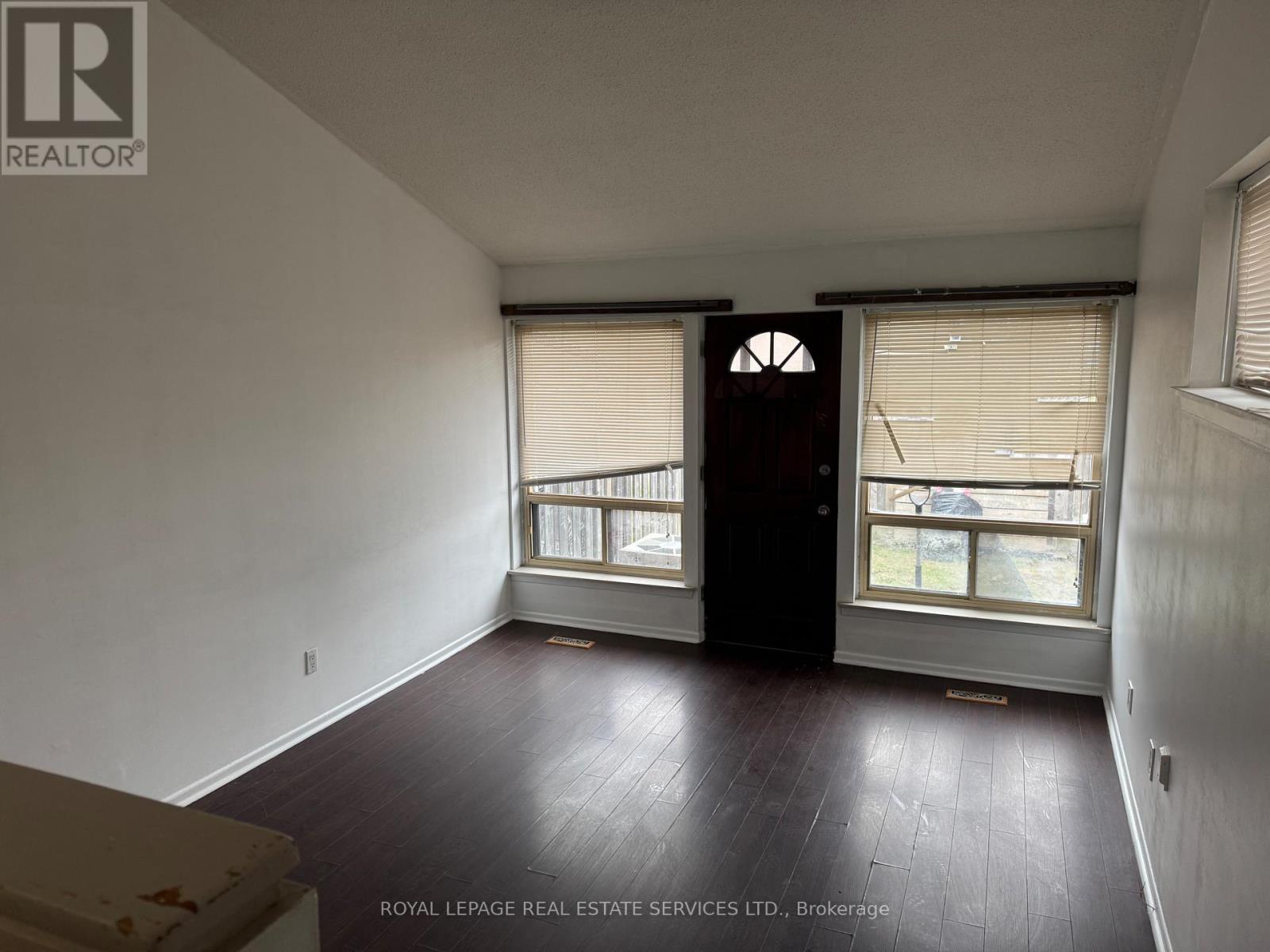 150 - 254 John Garland Boulevard, Toronto, Ontario  M9V 1N8 - Photo 2 - W12994094