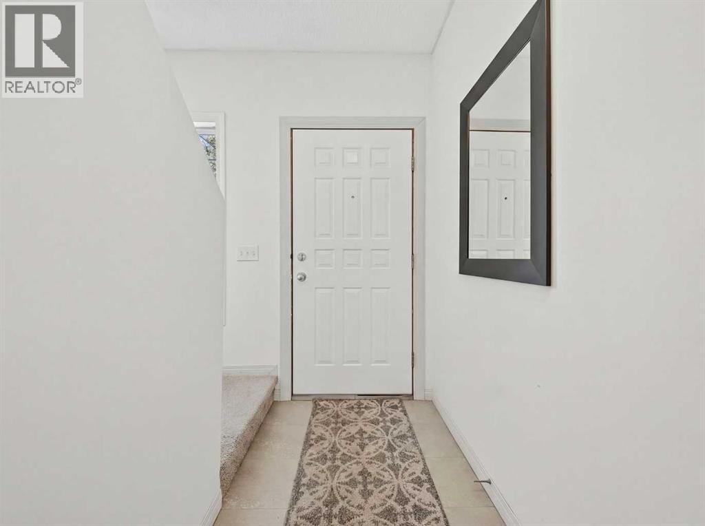 63 Harvest Glen Heights Ne, Calgary, Alberta  T3K 4L3 - Photo 4 - A2291543