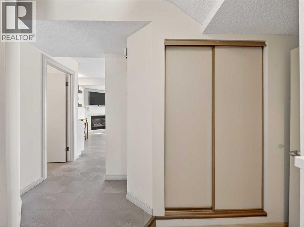 63 Harvest Glen Heights Ne, Calgary, Alberta  T3K 4L3 - Photo 6 - A2291543