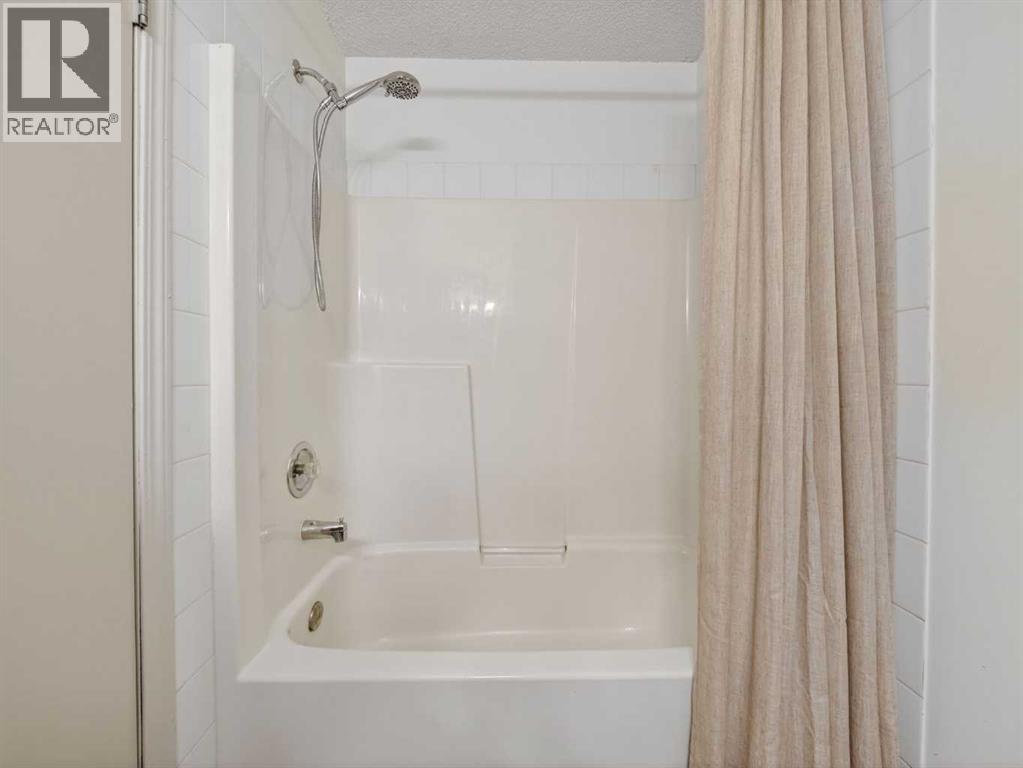 63 Harvest Glen Heights Ne, Calgary, Alberta  T3K 4L3 - Photo 28 - A2291543