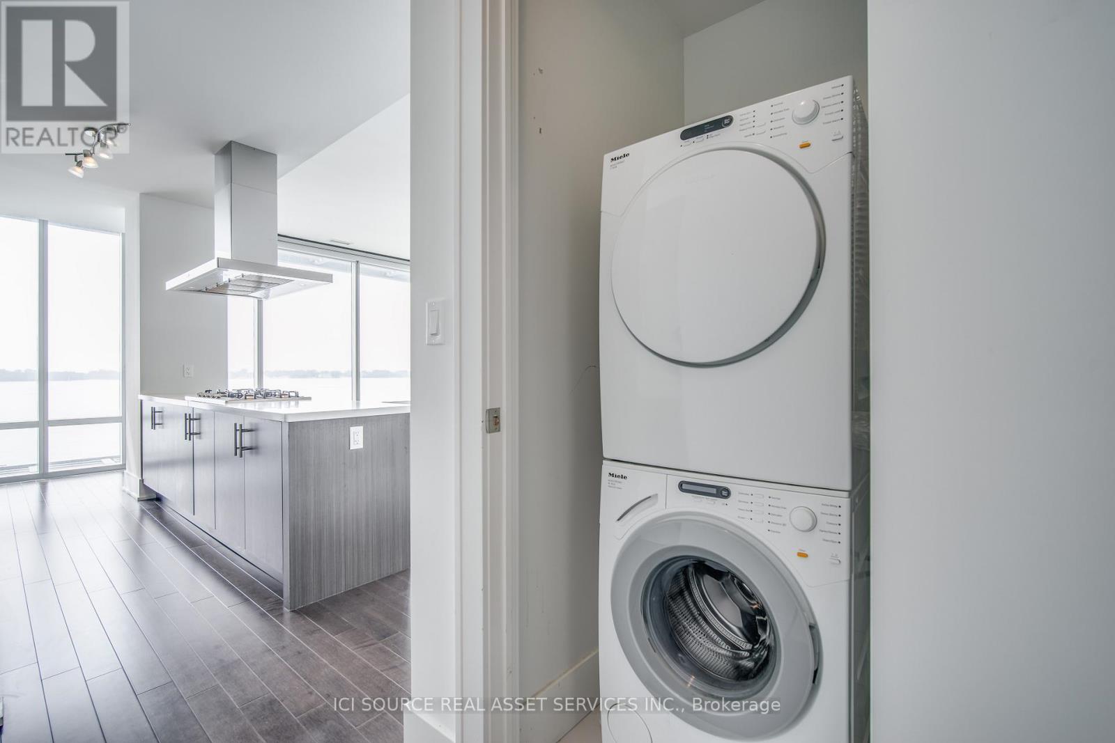 523 - 39 Queens Quay E, Toronto, Ontario  M5E 0A5 - Photo 7 - C12994446