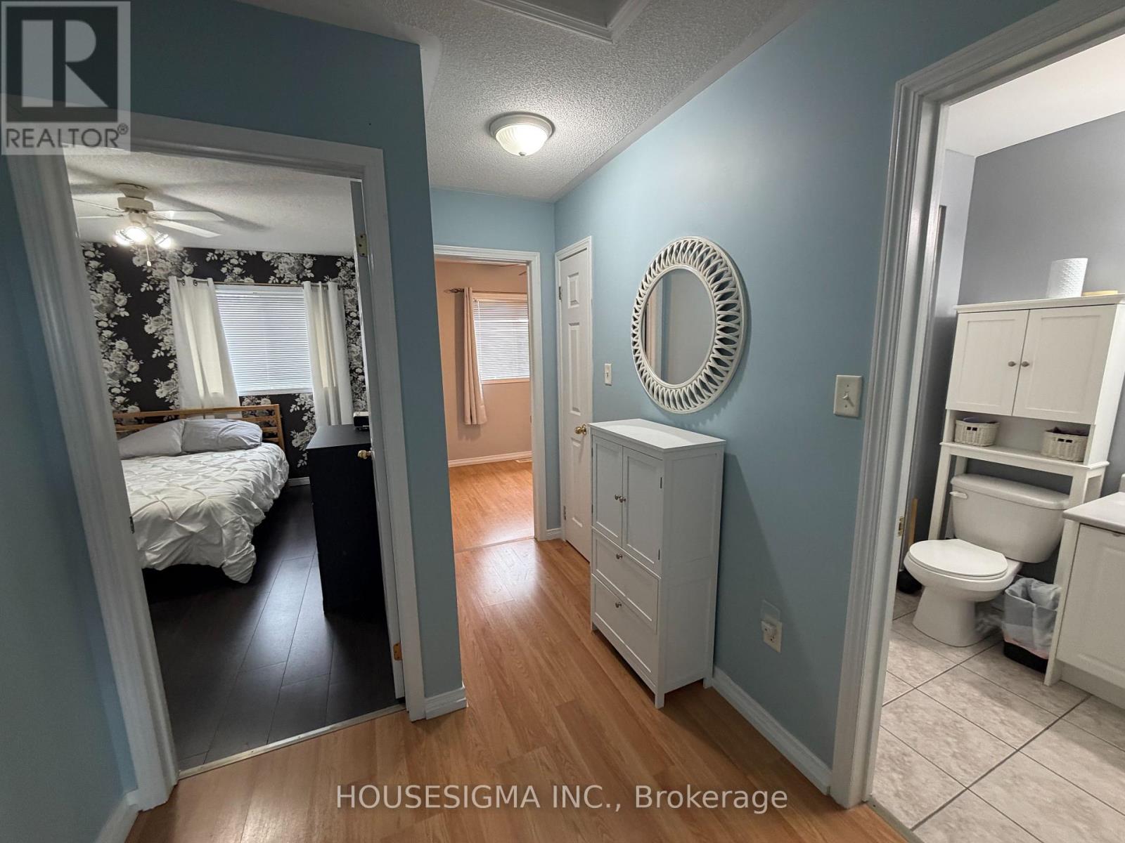 58 Lookout Street, Essa, Ontario  L0M 1B4 - Photo 14 - N12992118