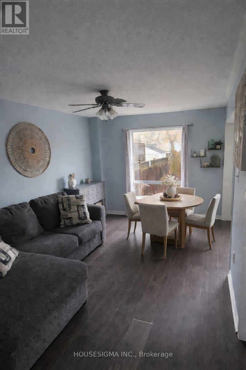 58 Lookout Street, Essa, Ontario  L0M 1B4 - Photo 6 - N12992118