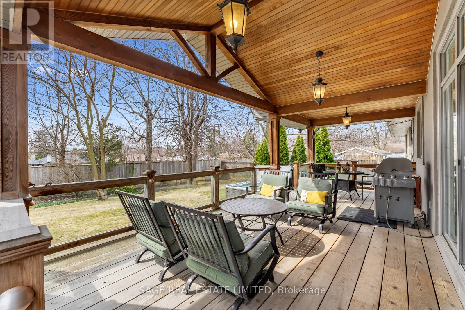 31 Ashwood Crescent, Toronto, Ontario  M9A 1Z2 - Photo 42 - W12934638