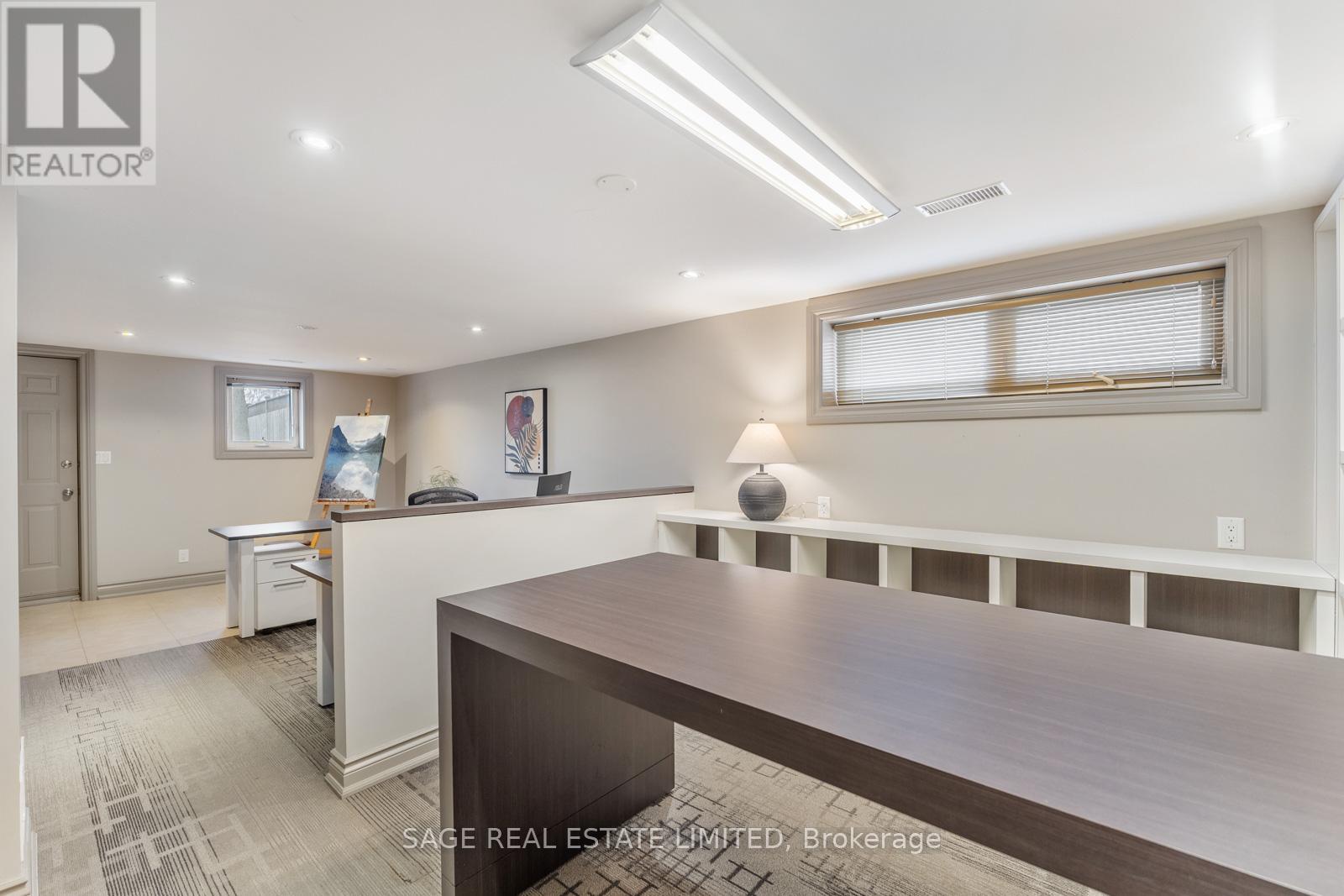 31 Ashwood Crescent, Toronto, Ontario  M9A 1Z2 - Photo 37 - W12934638