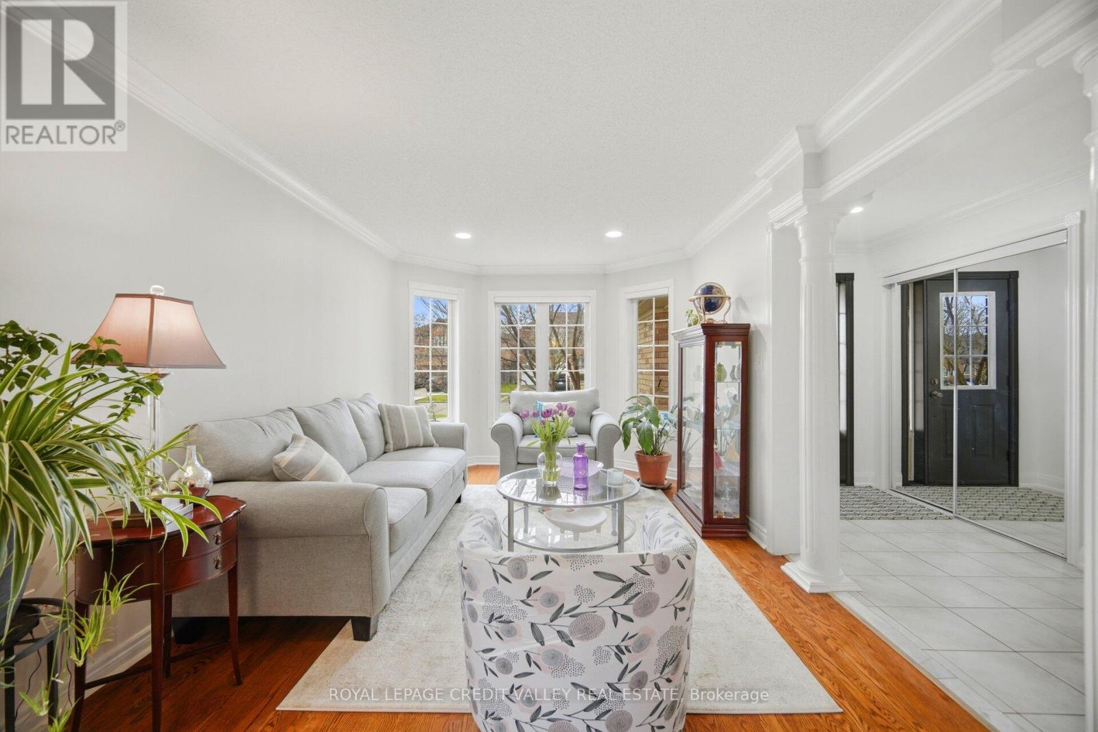 75 Royal Valley Drive S, Caledon, Ontario  L7C 1A2 - Photo 8 - W12991334