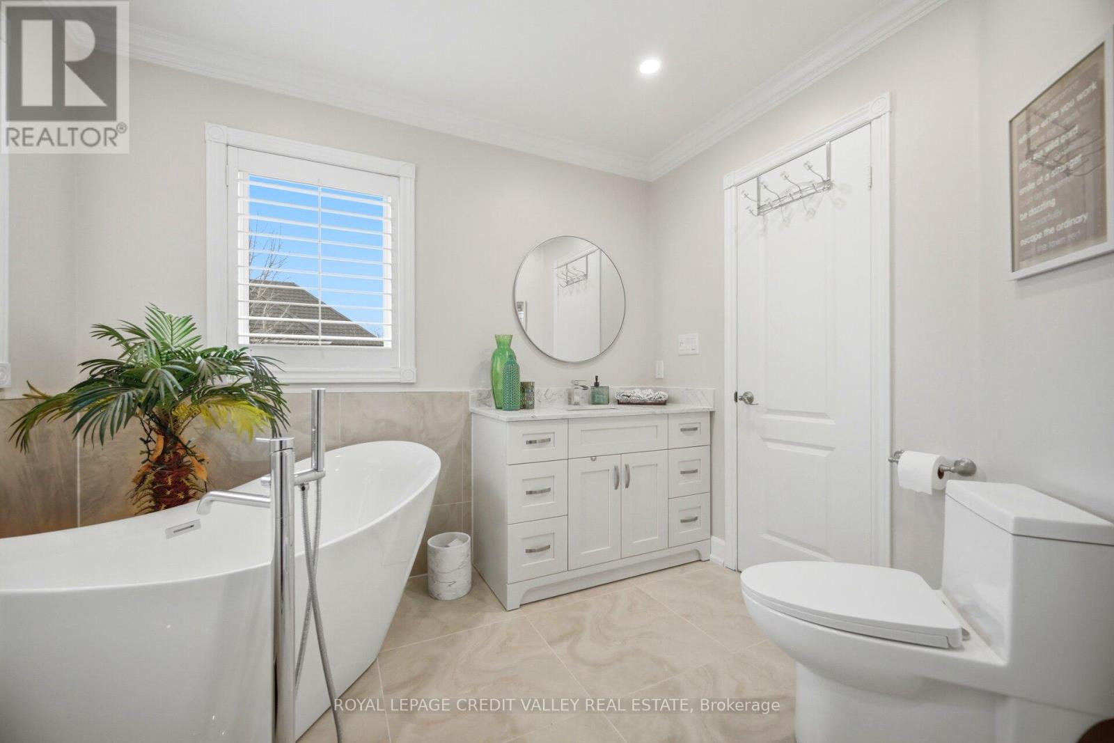 75 Royal Valley Drive S, Caledon, Ontario  L7C 1A2 - Photo 19 - W12991334