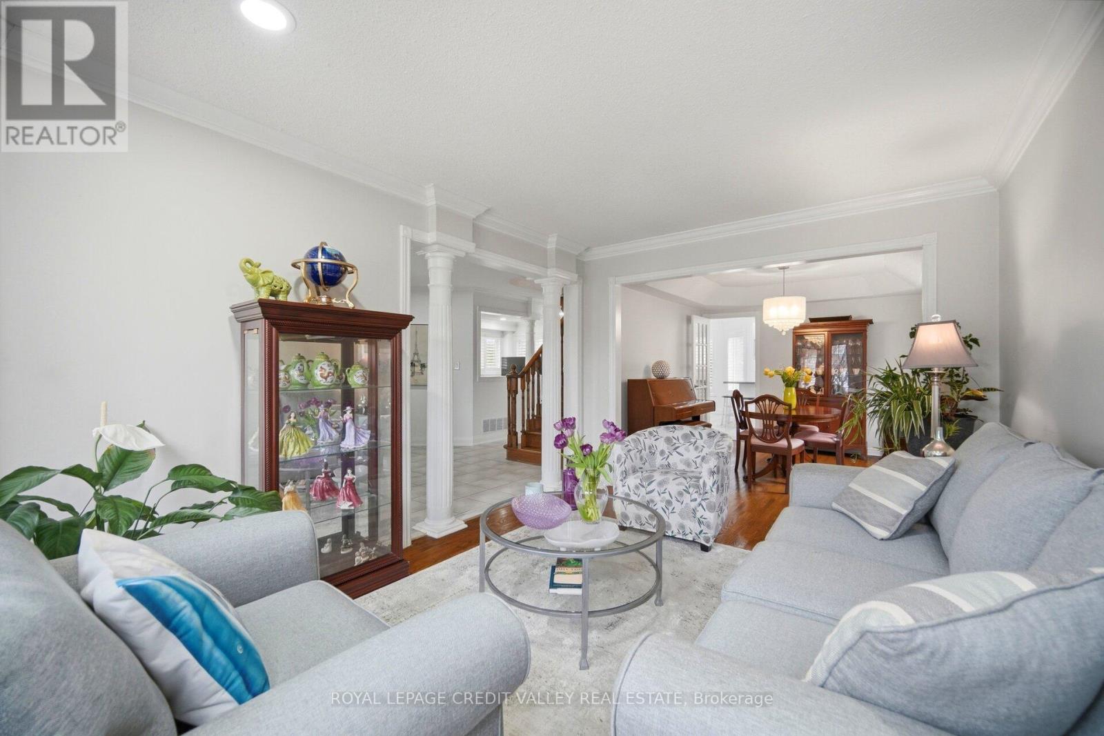 75 Royal Valley Drive S, Caledon, Ontario  L7C 1A2 - Photo 9 - W12991334