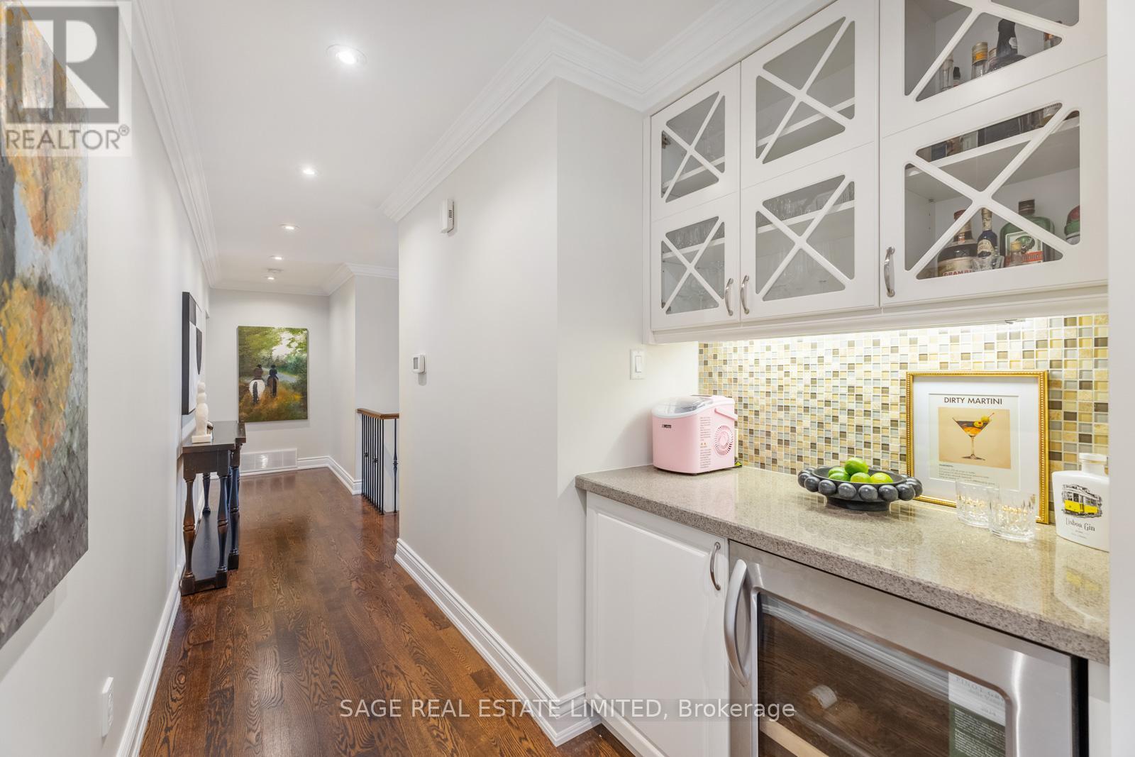 31 Ashwood Crescent, Toronto, Ontario  M9A 1Z2 - Photo 18 - W12934638