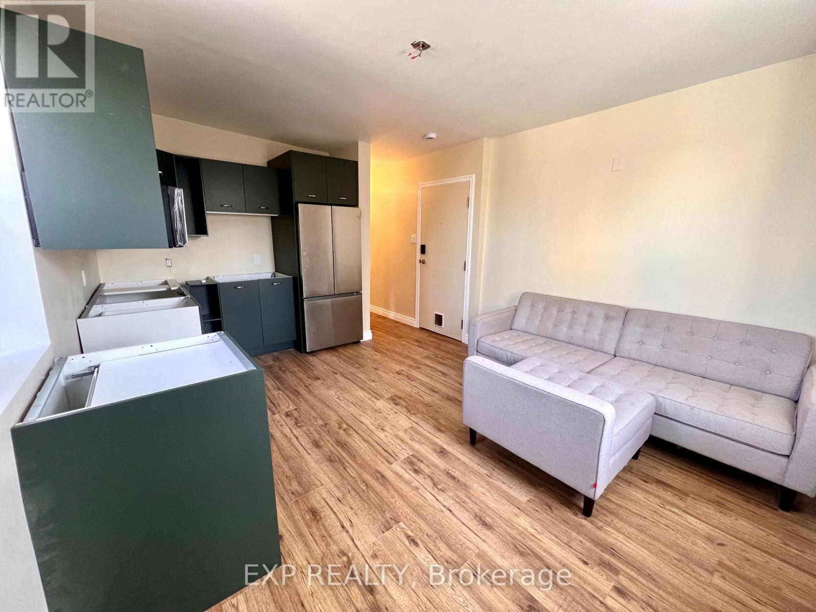 1079 Wellington Street W, Ottawa, Ontario K1Y 2Y2 - Photo 11 - X12599586