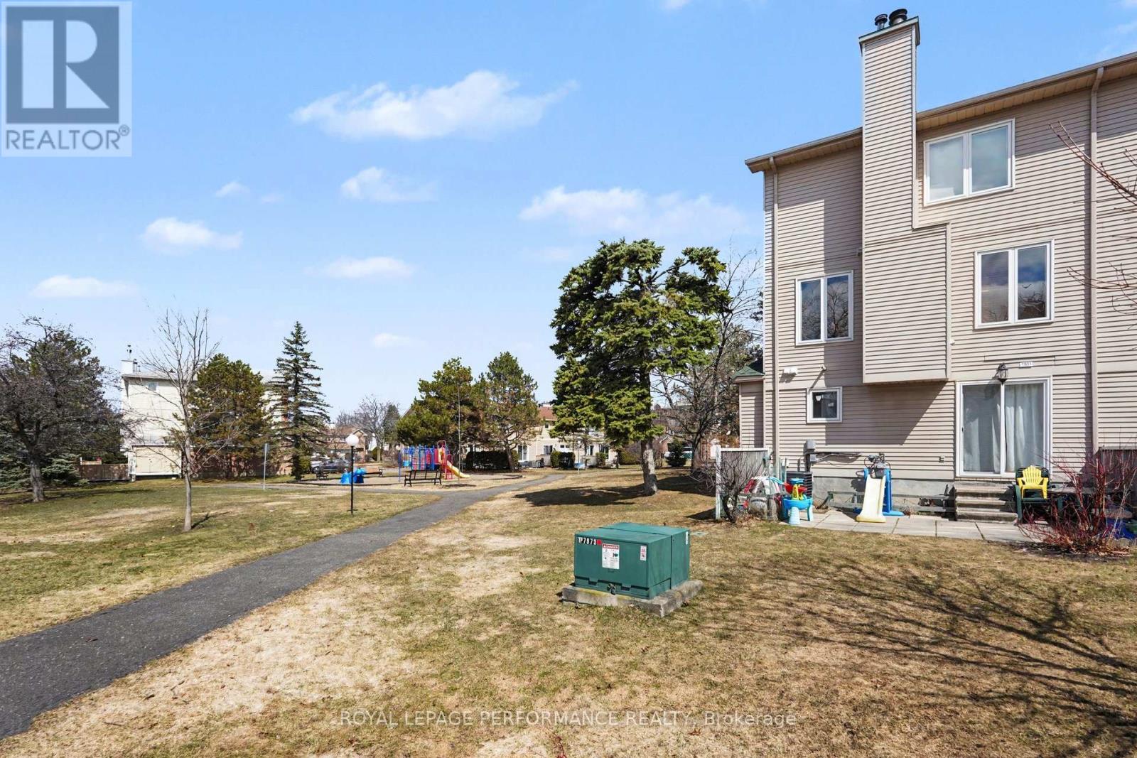 1931 Ashmont Street, Ottawa, Ontario  K1C 7B9 - Photo 37 - X12819002