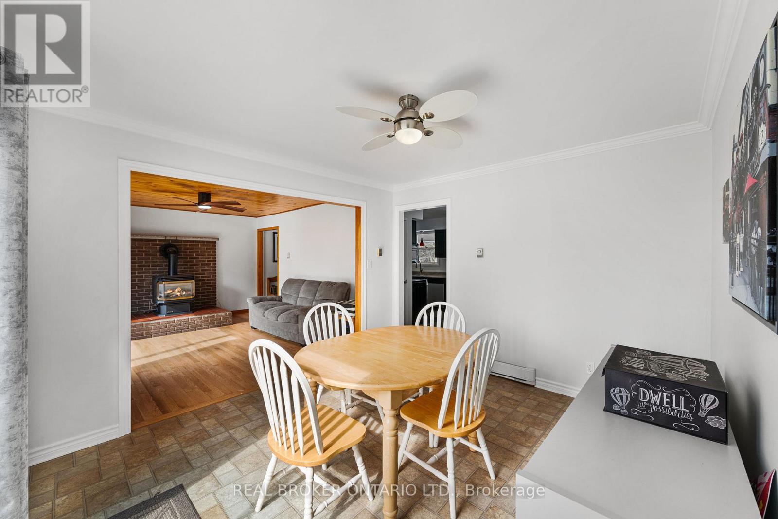 15658 County 43 Road, North Stormont, Ontario  K0C 1K0 - Photo 13 - X12864208