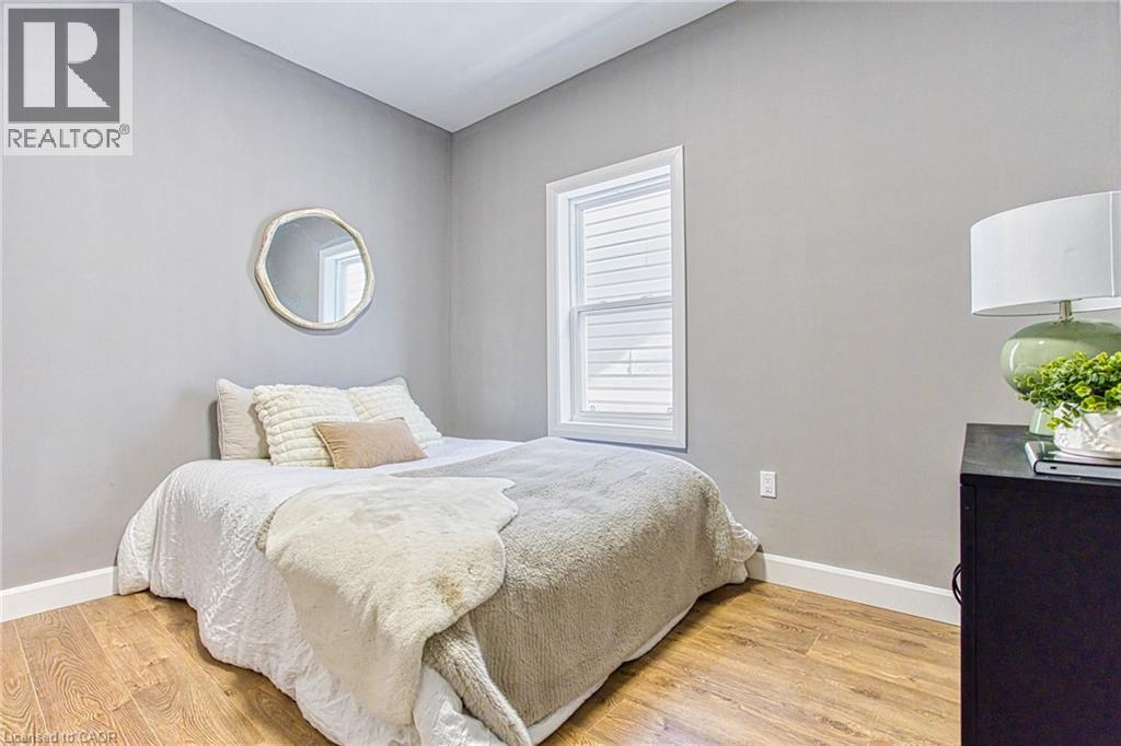 267 Rosslyn Avenue N, Hamilton, Ontario  L8L 7P9 - Photo 13 - 40819627