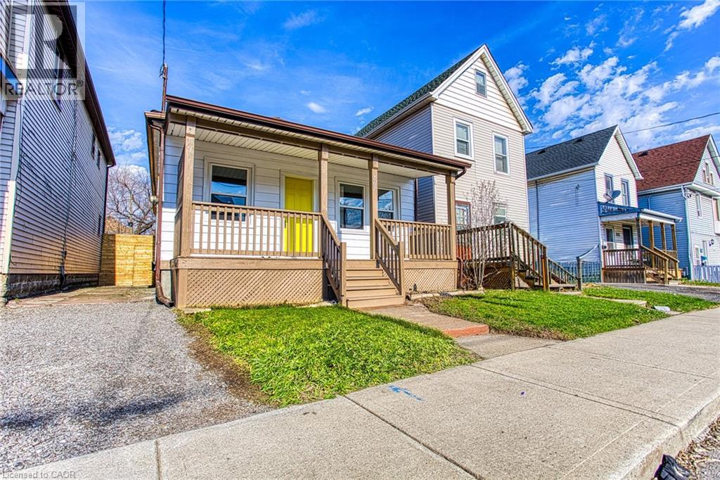 267 Rosslyn Avenue N, Hamilton, Ontario  L8L 7P9 - Photo 2 - 40819627