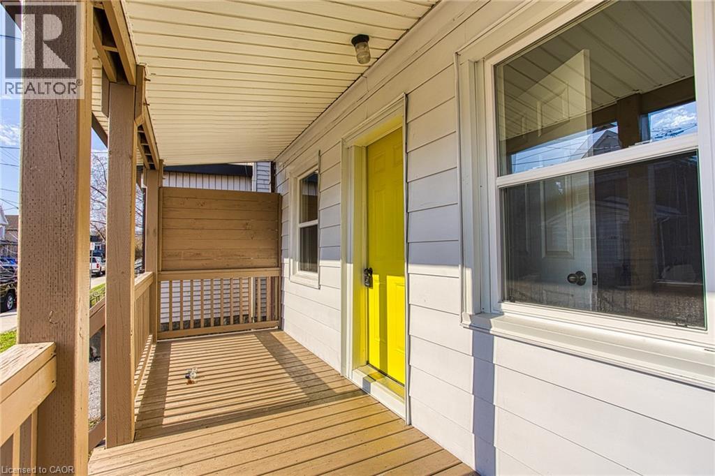 267 Rosslyn Avenue N, Hamilton, Ontario  L8L 7P9 - Photo 3 - 40819627