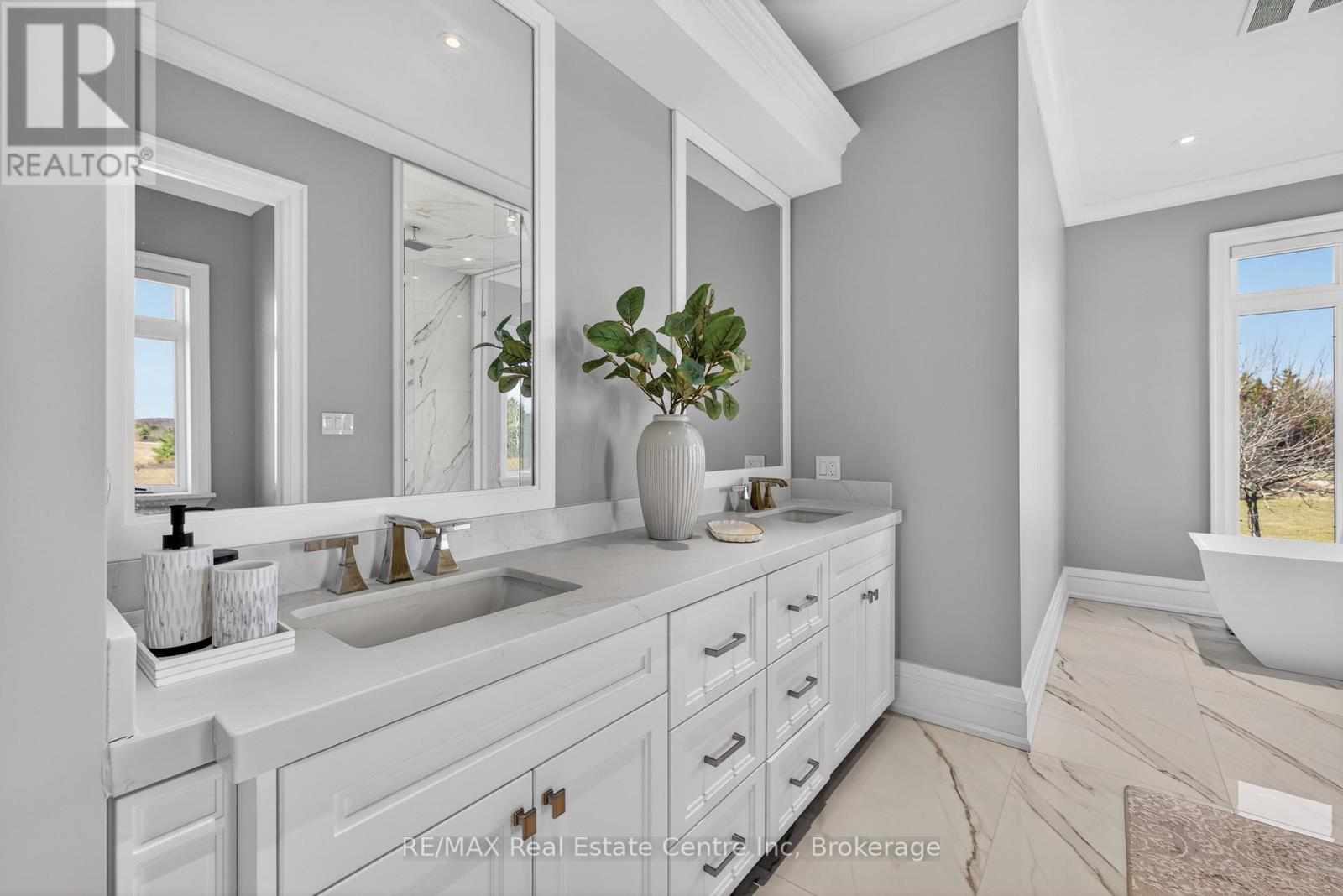 7645 Maltby Road E, Puslinch, Ontario N0B 2J0 - Photo 29 - X12994626