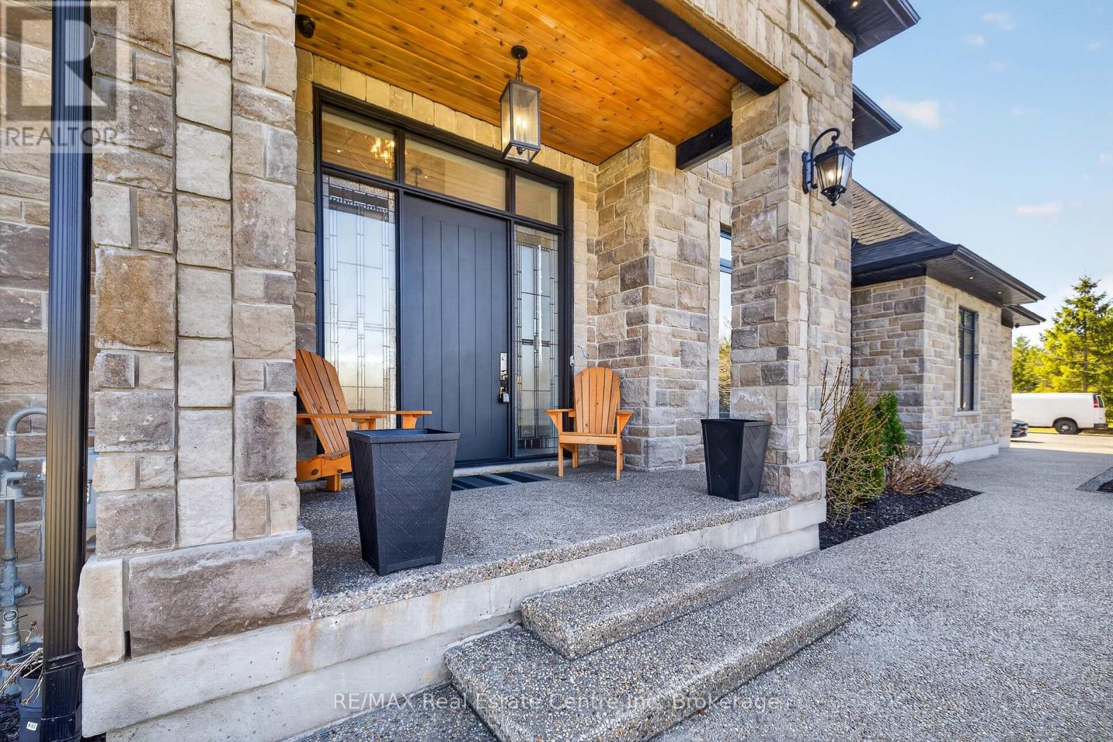 7645 Maltby Road E, Puslinch, Ontario N0B 2J0 - Photo 7 - X12994626