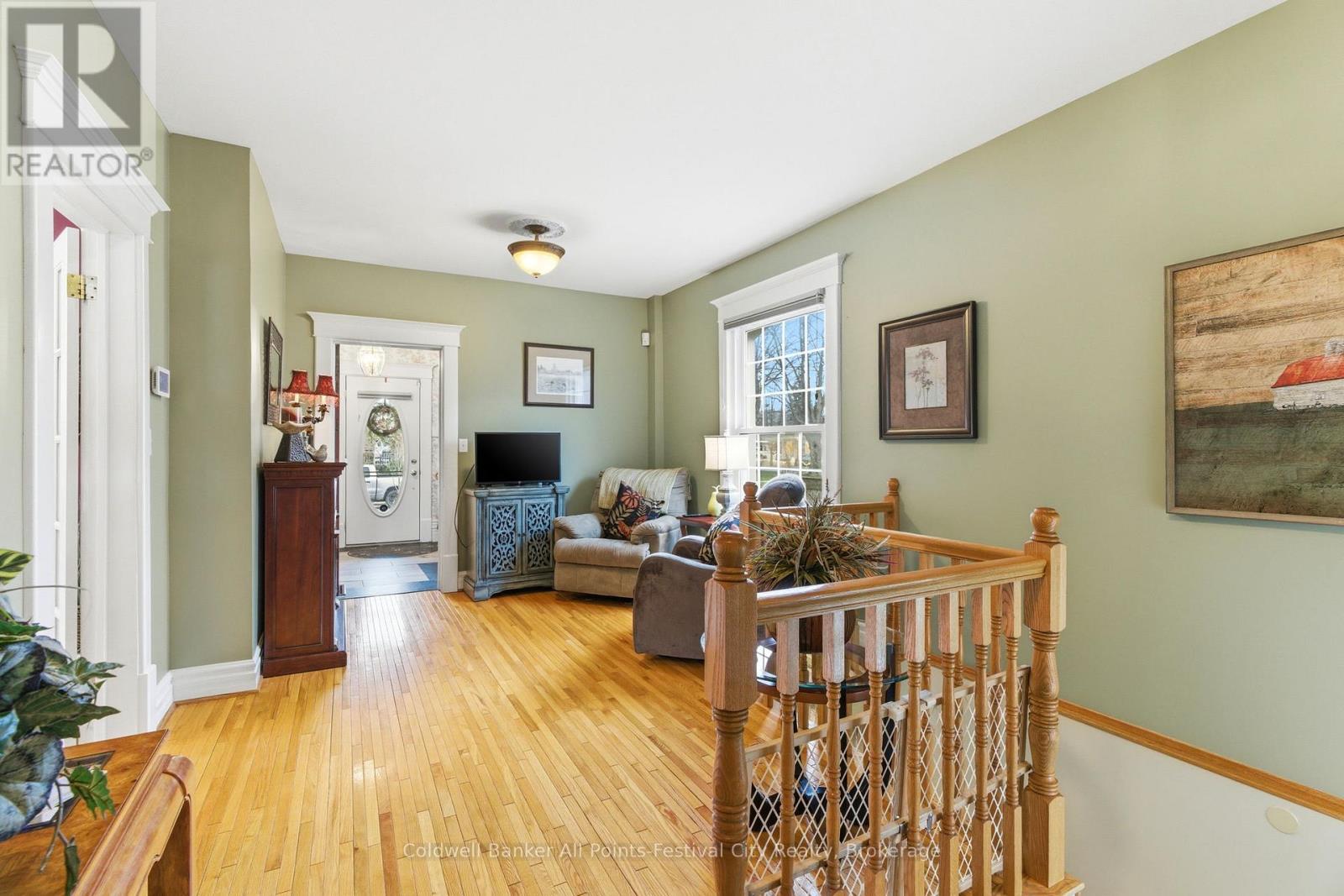 164 Palmerston Street, Goderich, Ontario N7A 3E8 - Photo 9 - X12994654