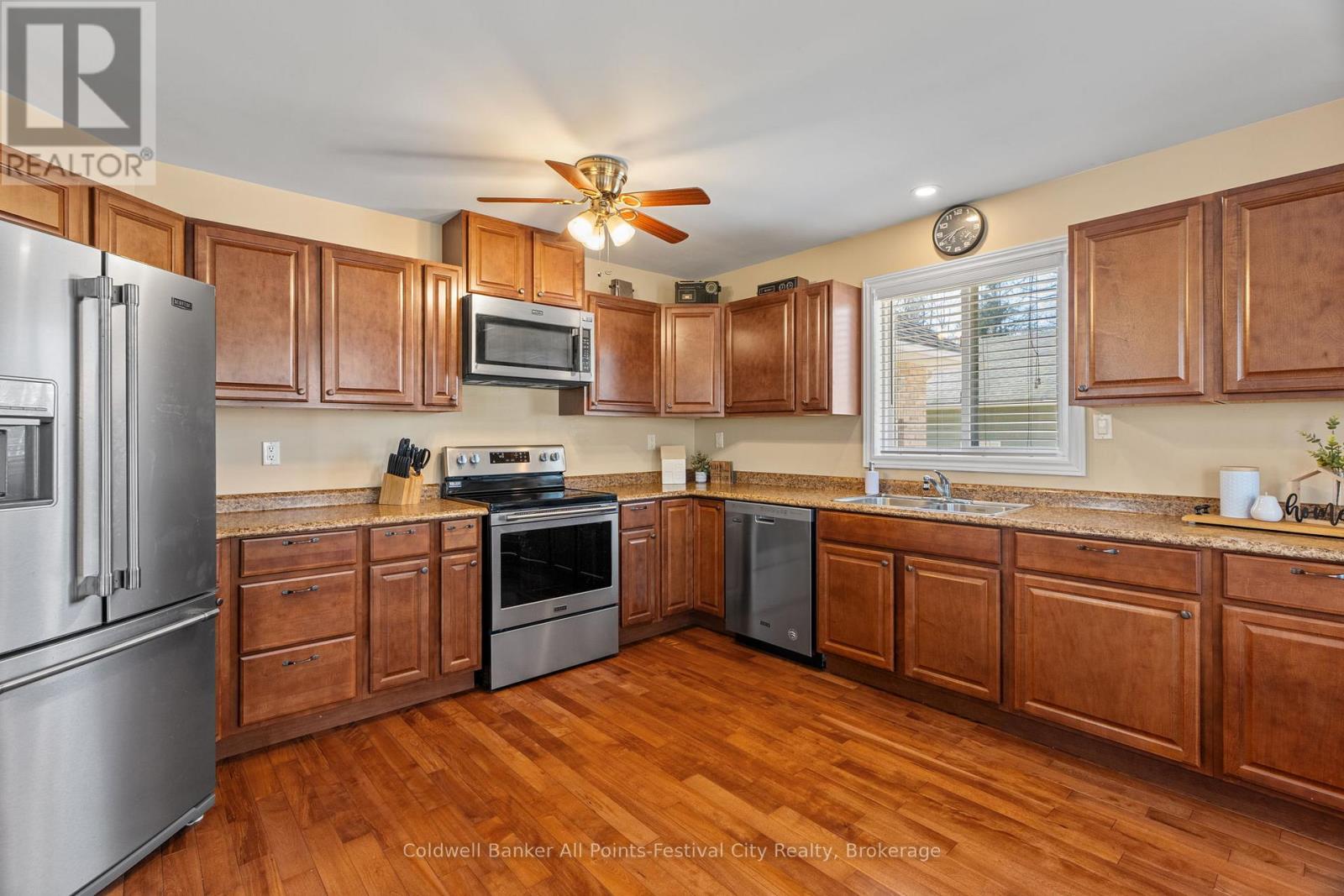 207 Birch Crescent, Huron-Kinloss, Ontario  N0G 2R0 - Photo 14 - X12994730