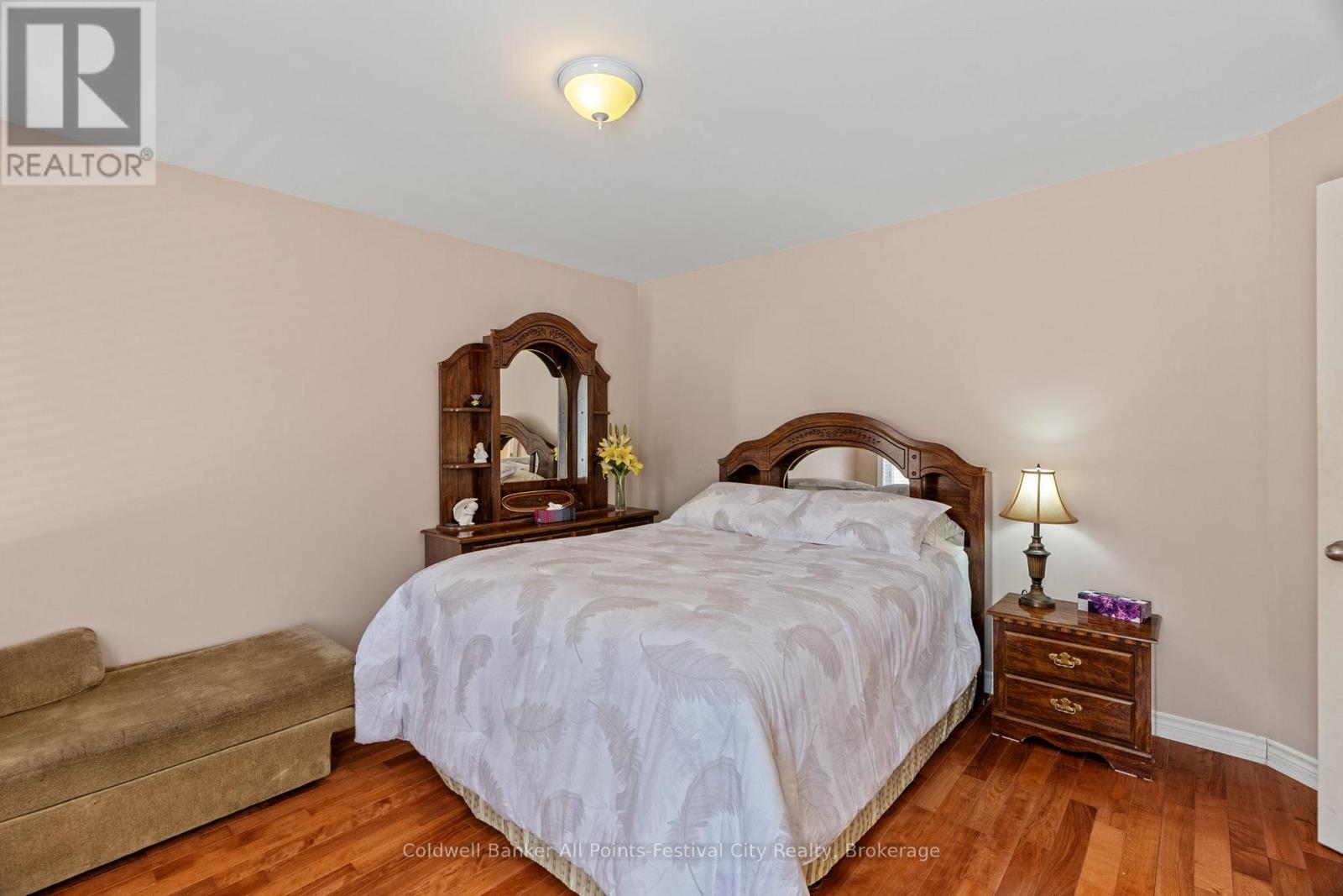 207 Birch Crescent, Huron-Kinloss, Ontario  N0G 2R0 - Photo 17 - X12994730