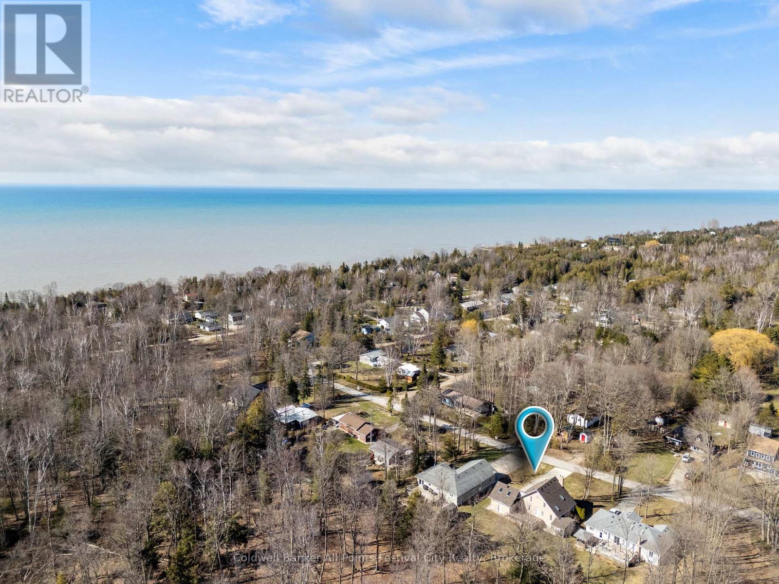 207 Birch Crescent, Huron-Kinloss, Ontario  N0G 2R0 - Photo 3 - X12994730