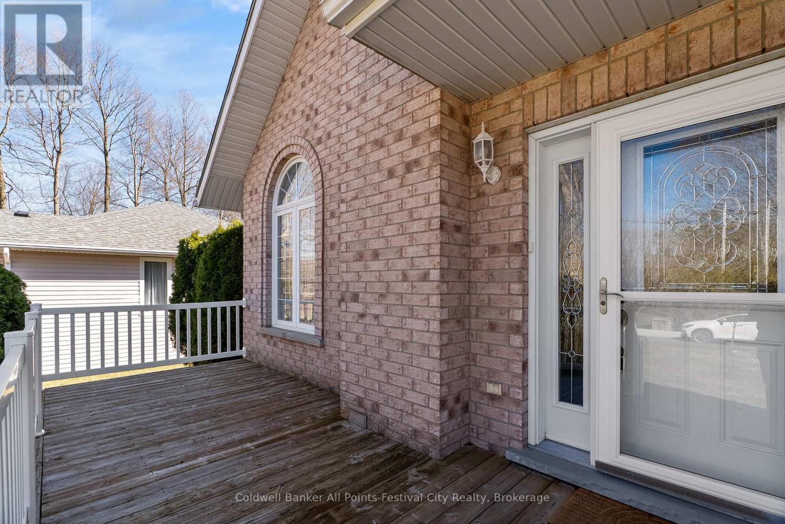 207 Birch Crescent, Huron-Kinloss, Ontario  N0G 2R0 - Photo 4 - X12994730