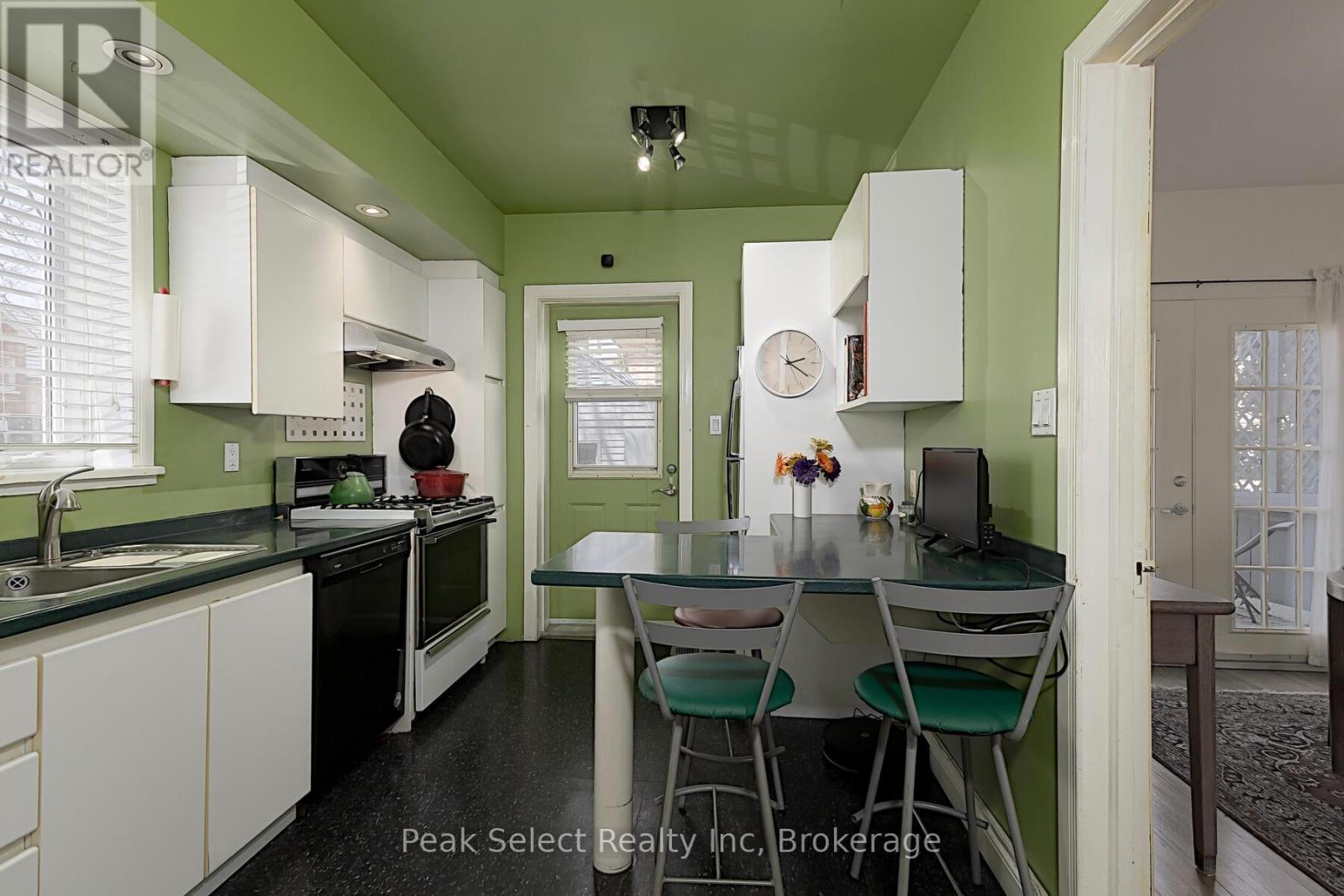 14 Rebecca Street, Stratford, Ontario  N5A 3P1 - Photo 13 - X12994772