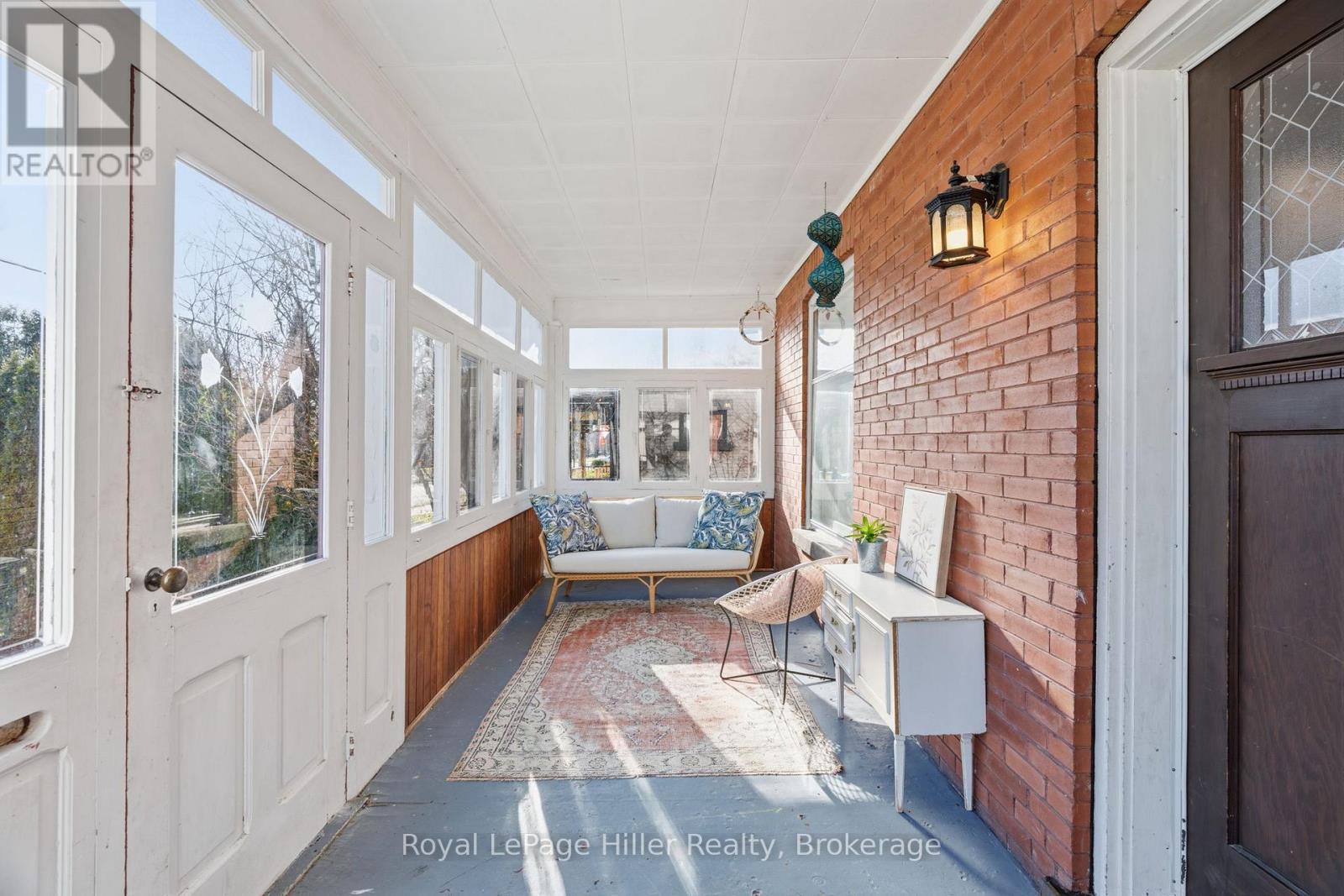 145 Caledonia Street, Stratford, Ontario  N5A 5W7 - Photo 2 - X12994838