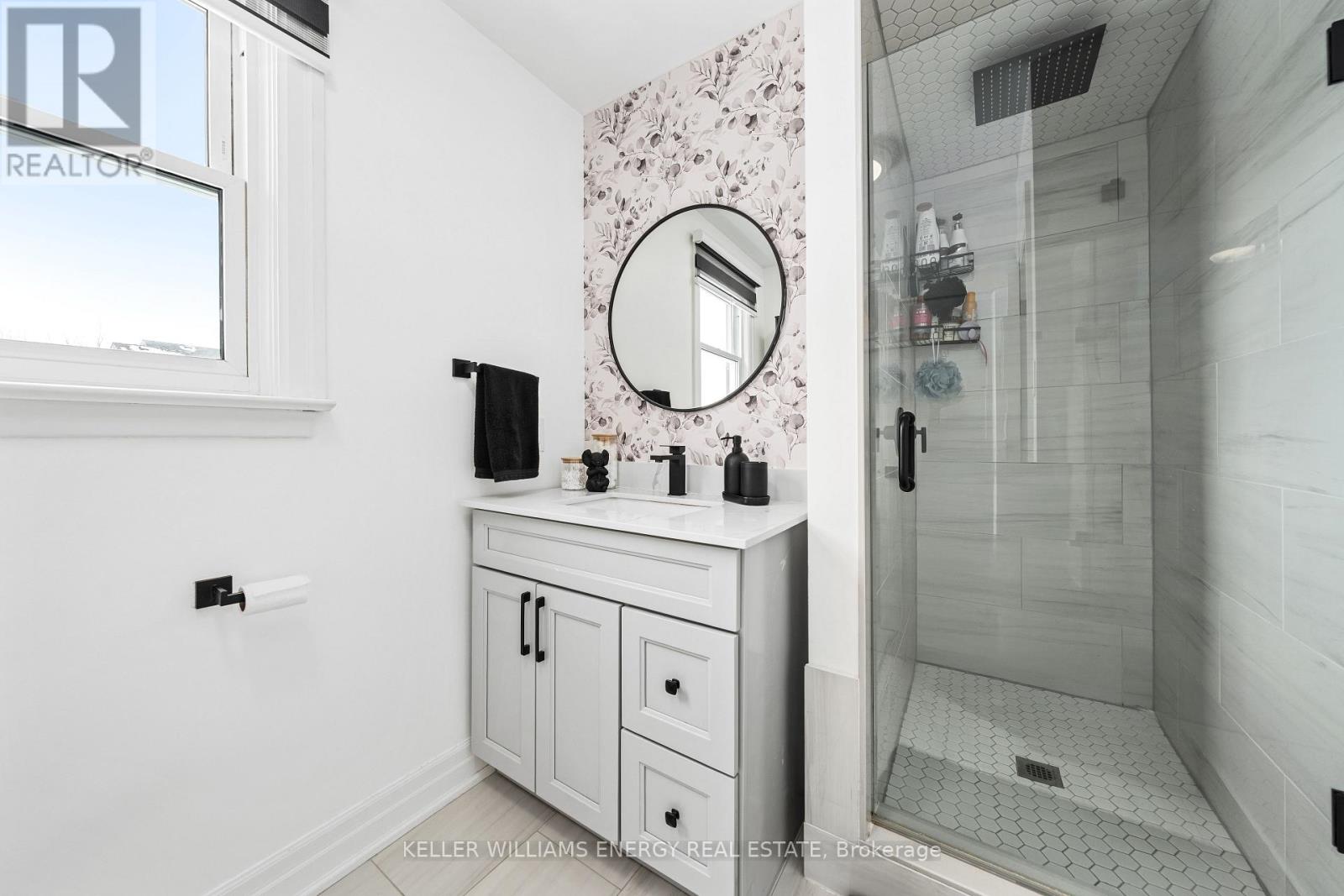 267 Liberty Street N, Clarington, Ontario  L1C 3Y6 - Photo 10 - E12994686